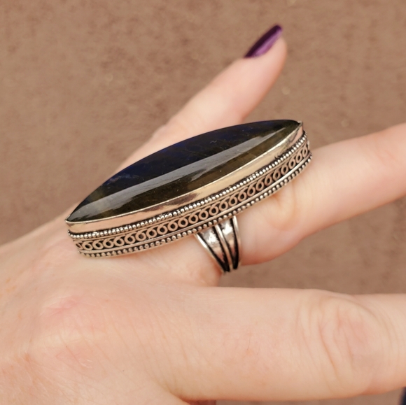 New Huge Labradorite 925 Silver Statement Ring. - Picture 4 of 16